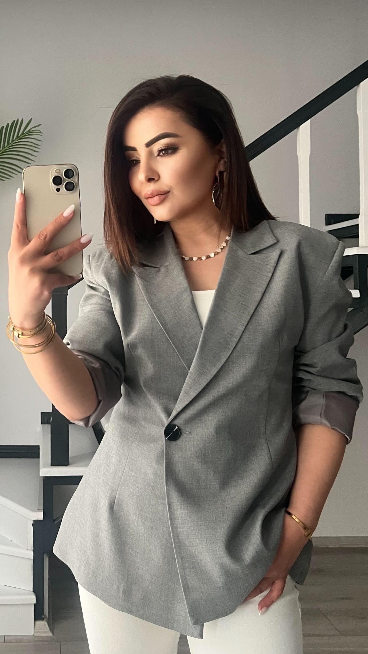Gri Volanlı Bel Oturtmalı Blazer Ceket