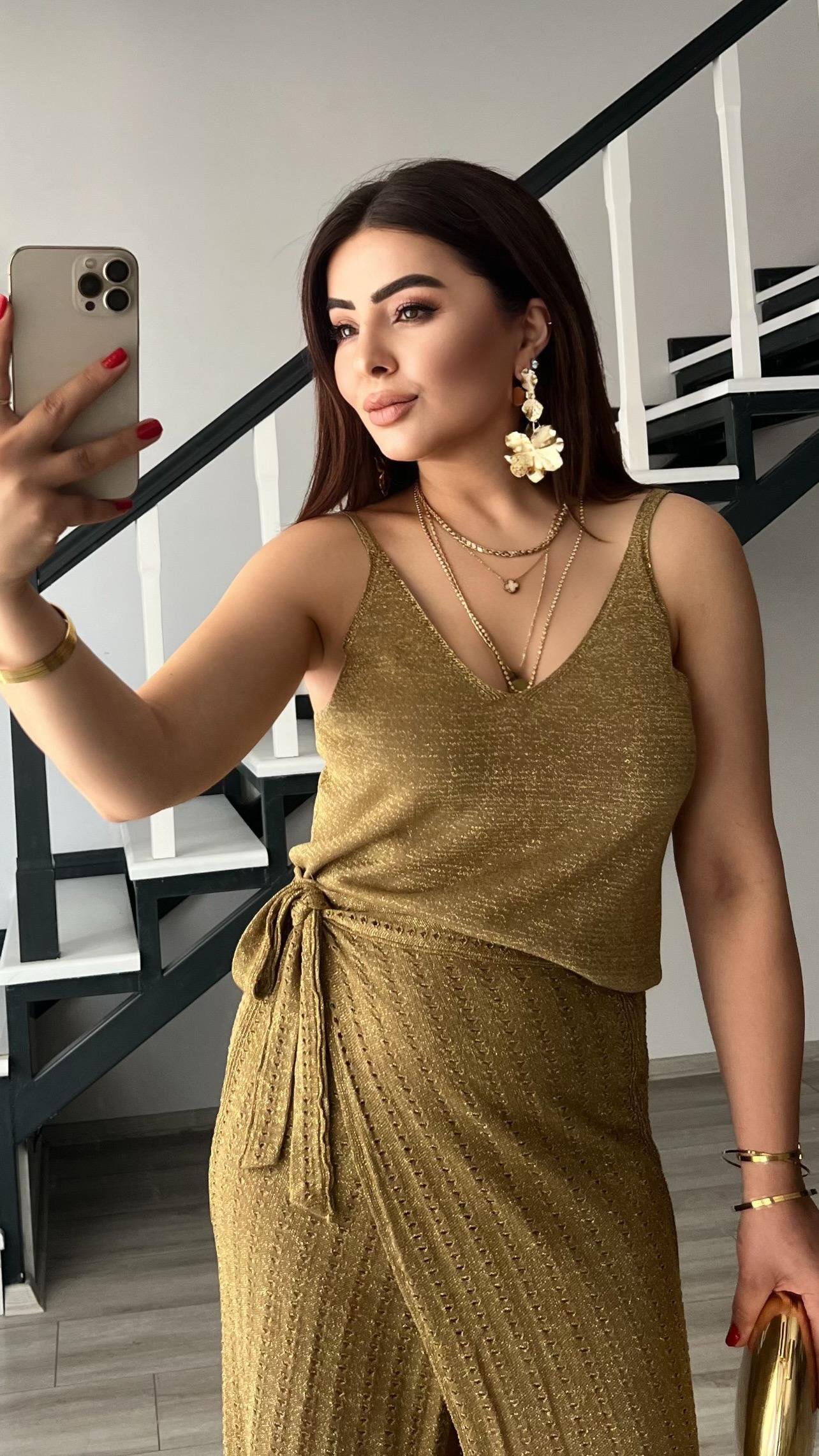 Haki Gold Simli Askılı Bluz