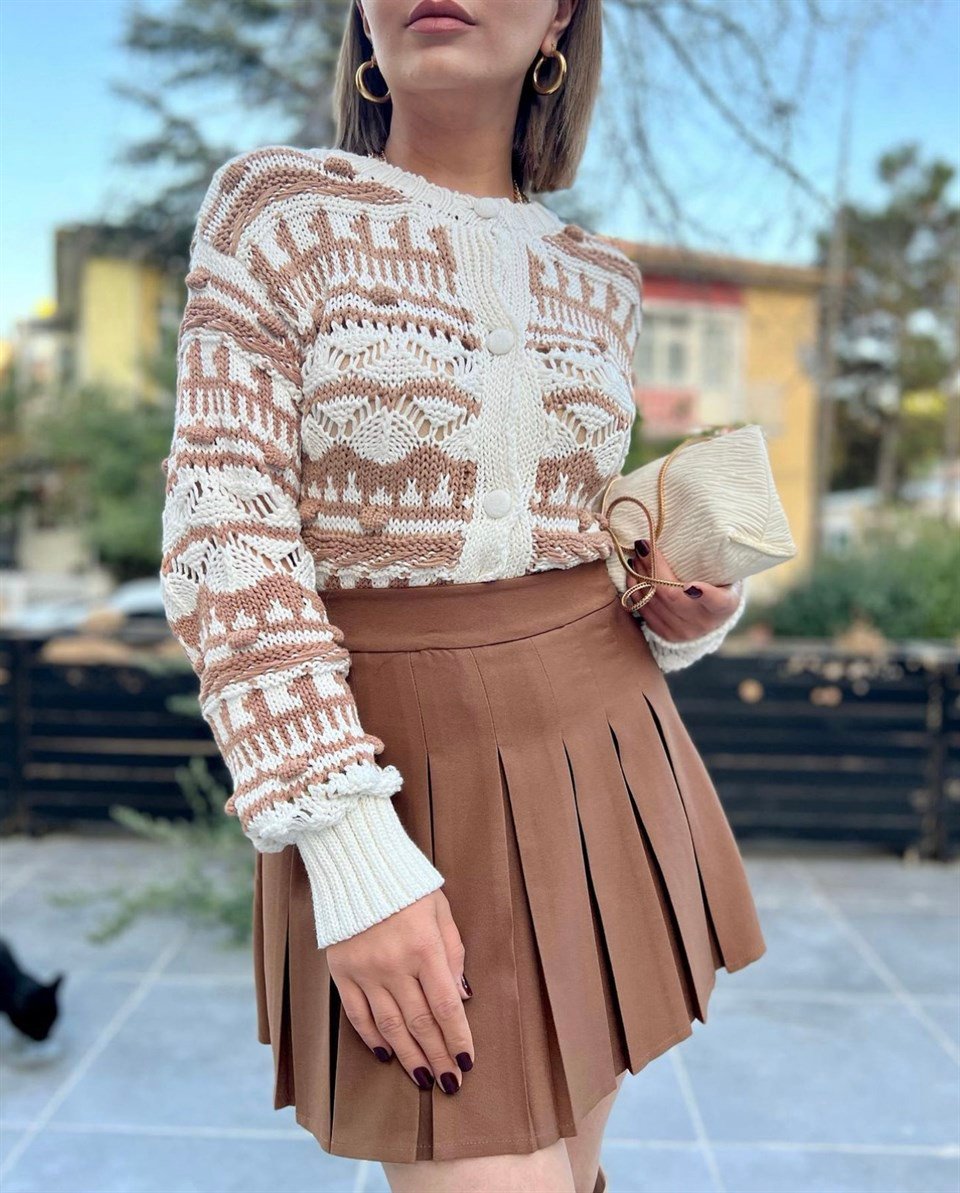 Kahve Pliseli Astarı Şortlu Etek