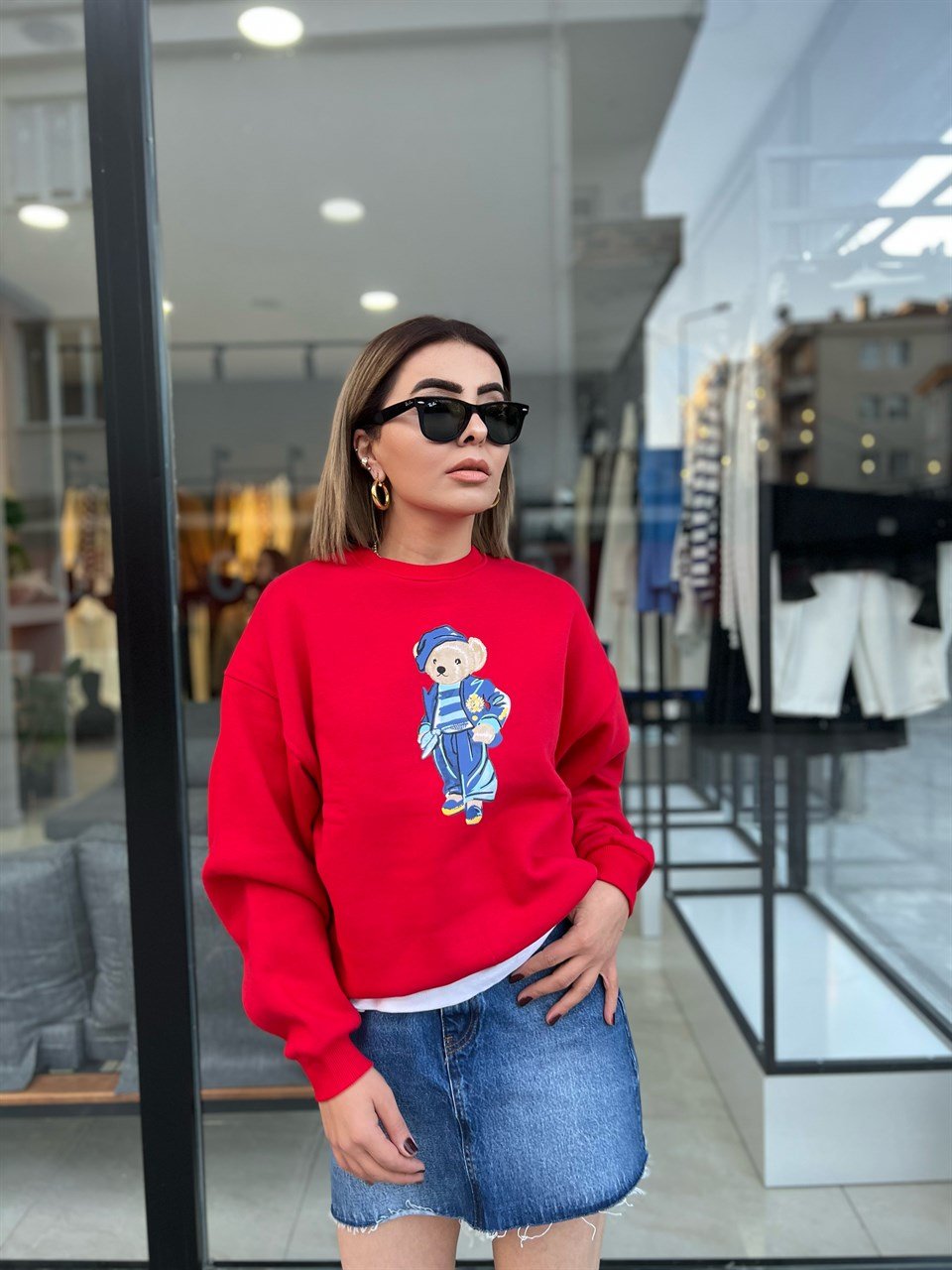 Kırmızı Bear Baskılı Sweat