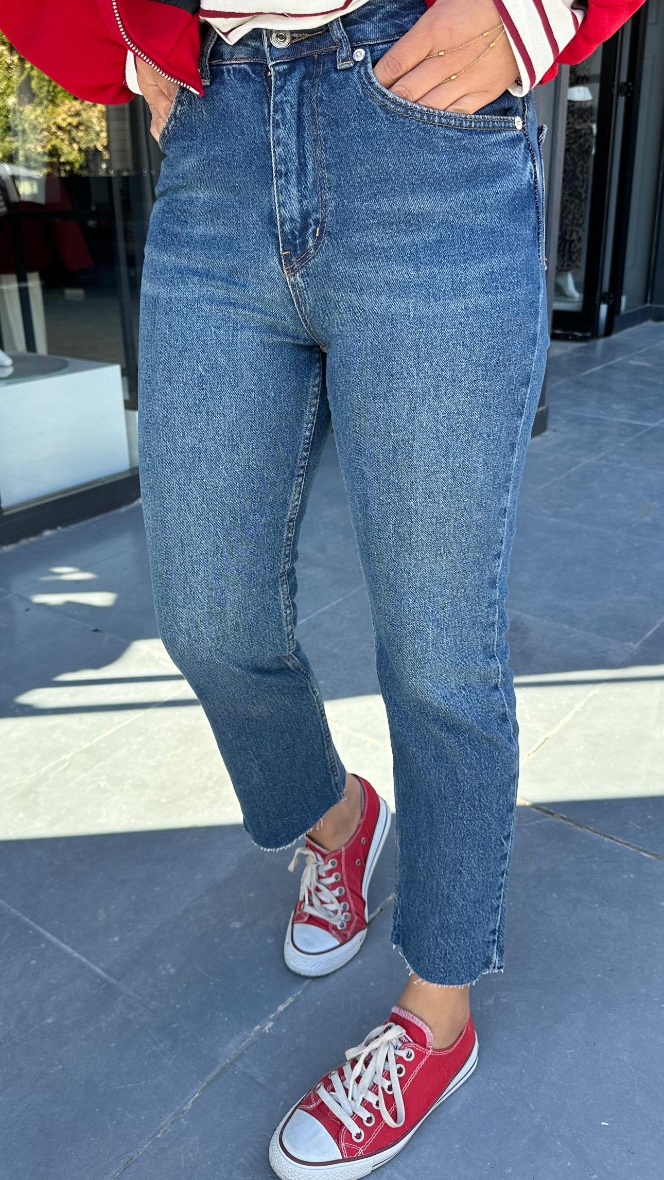 Koyu Mavi Boy Fit Jean 
