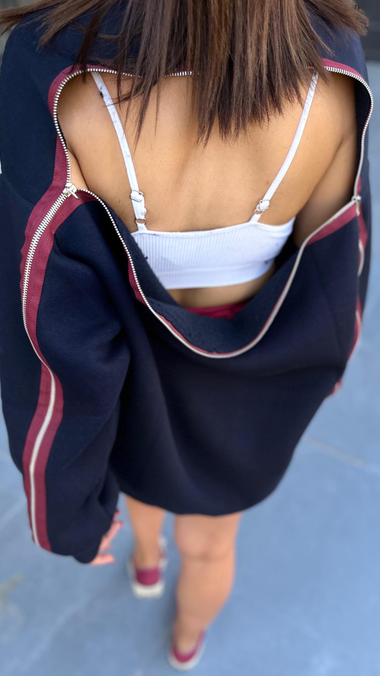 Lacivert Sırtı Fermuarlı Tasarım Sweatshirt