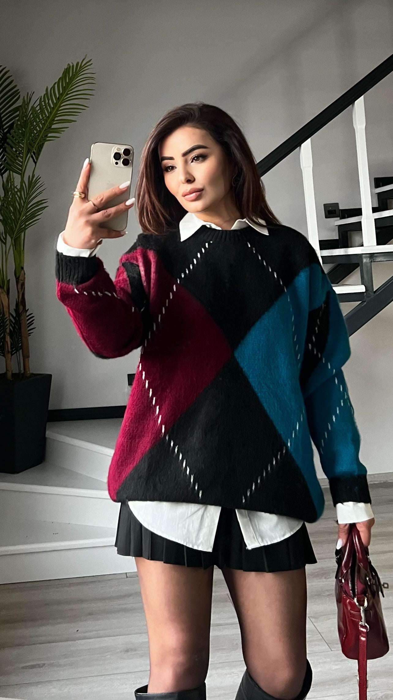 Marka Model Bordo - Turkuaz Baklava Desen Kazak 