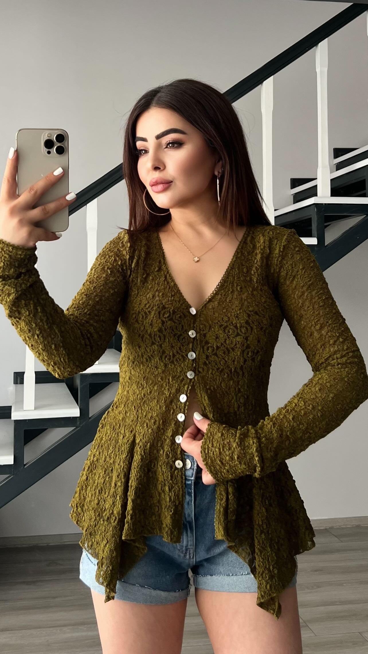 Olive Peplum Dantel Bluz