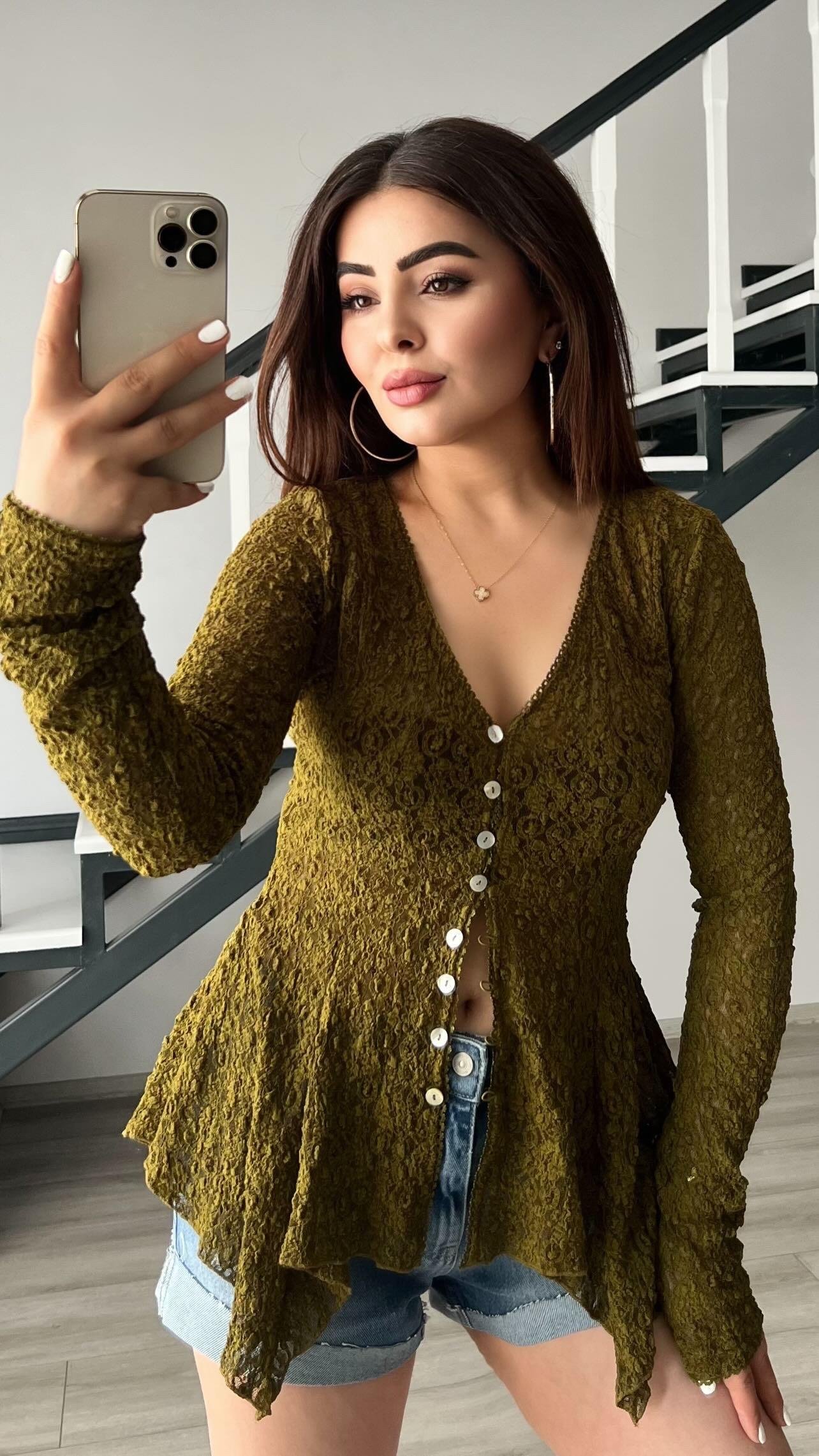 Olive Peplum Dantel Bluz