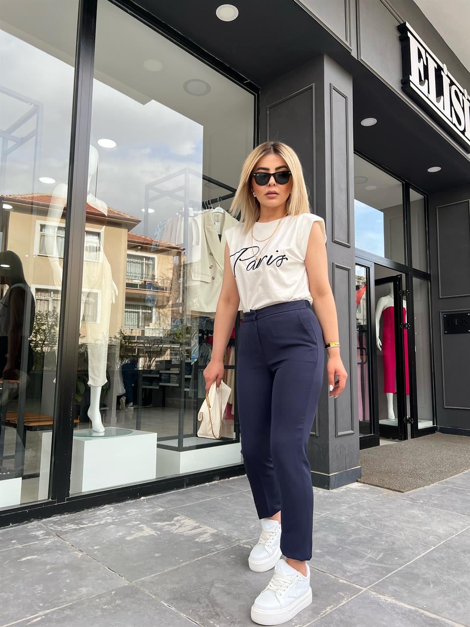 Paris Nakışlı Vatkalı Tshirt