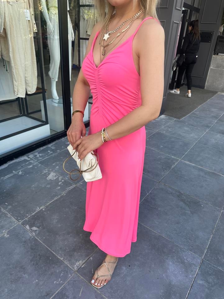 Pembe Büzgülü Elbise 