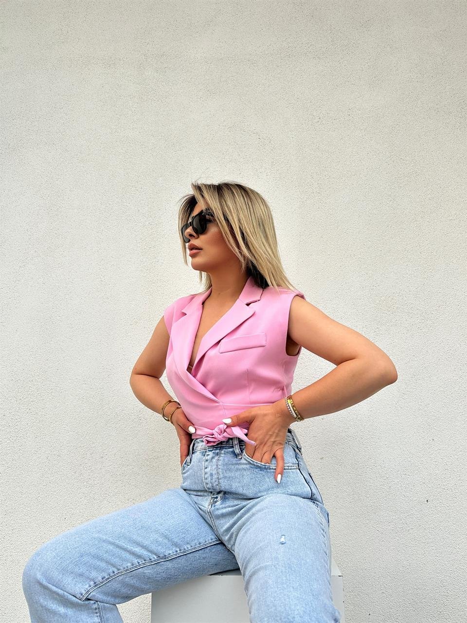 Pembe Kuşaklı Bağlamalı Yelek