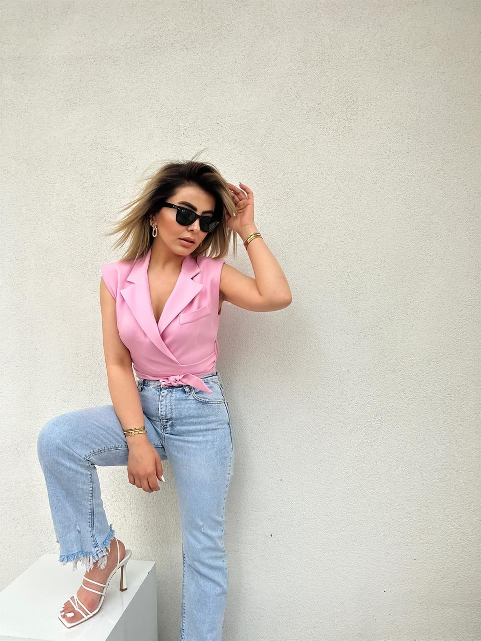 Pembe Kuşaklı Bağlamalı Yelek