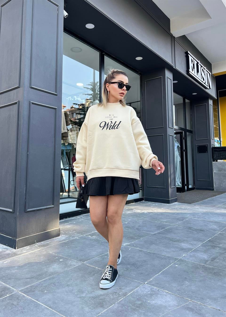 Sırt Leopar Baskılı Sweatshirt 