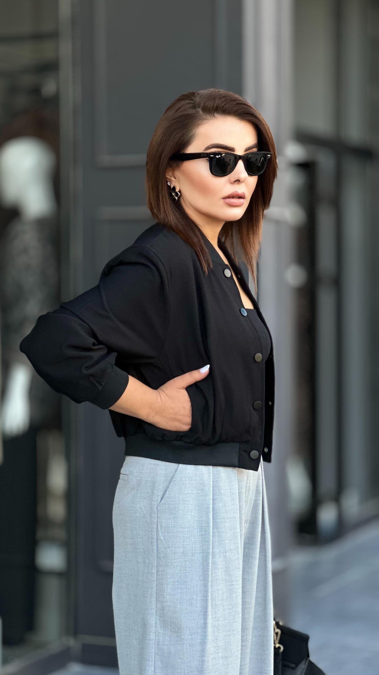 Siyah Çıtçıtlı Bomber Ceket 