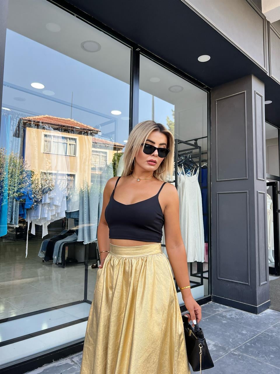 Siyah Crop Bluz 