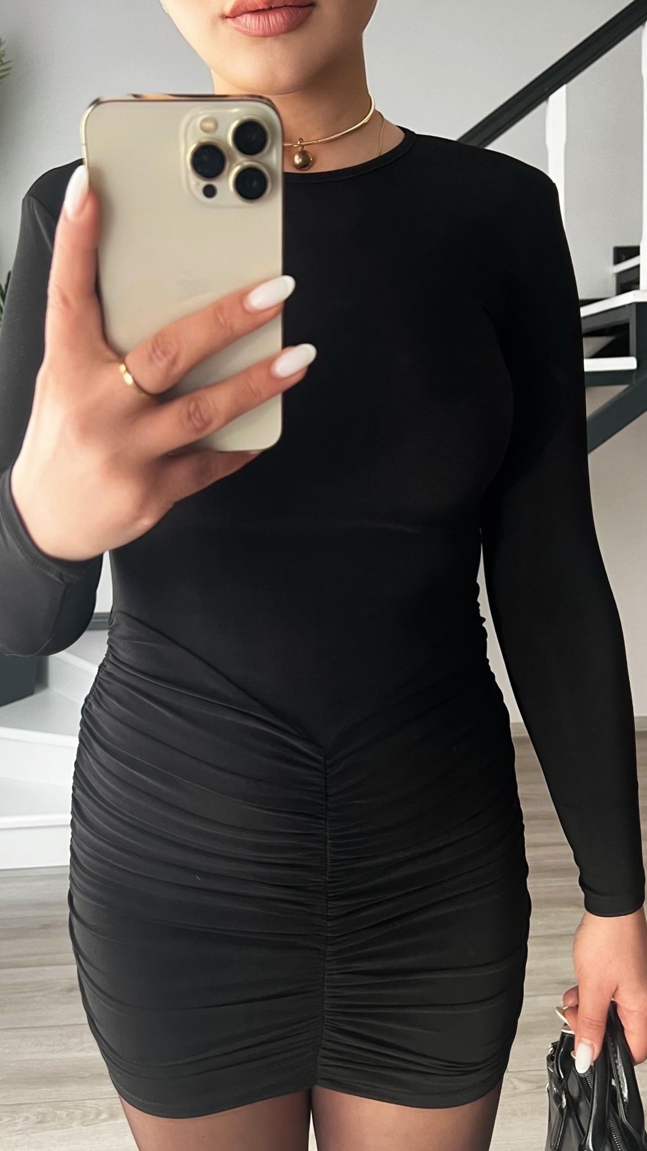 Siyah Drape Detaylı Vatkalı Mini Elbise