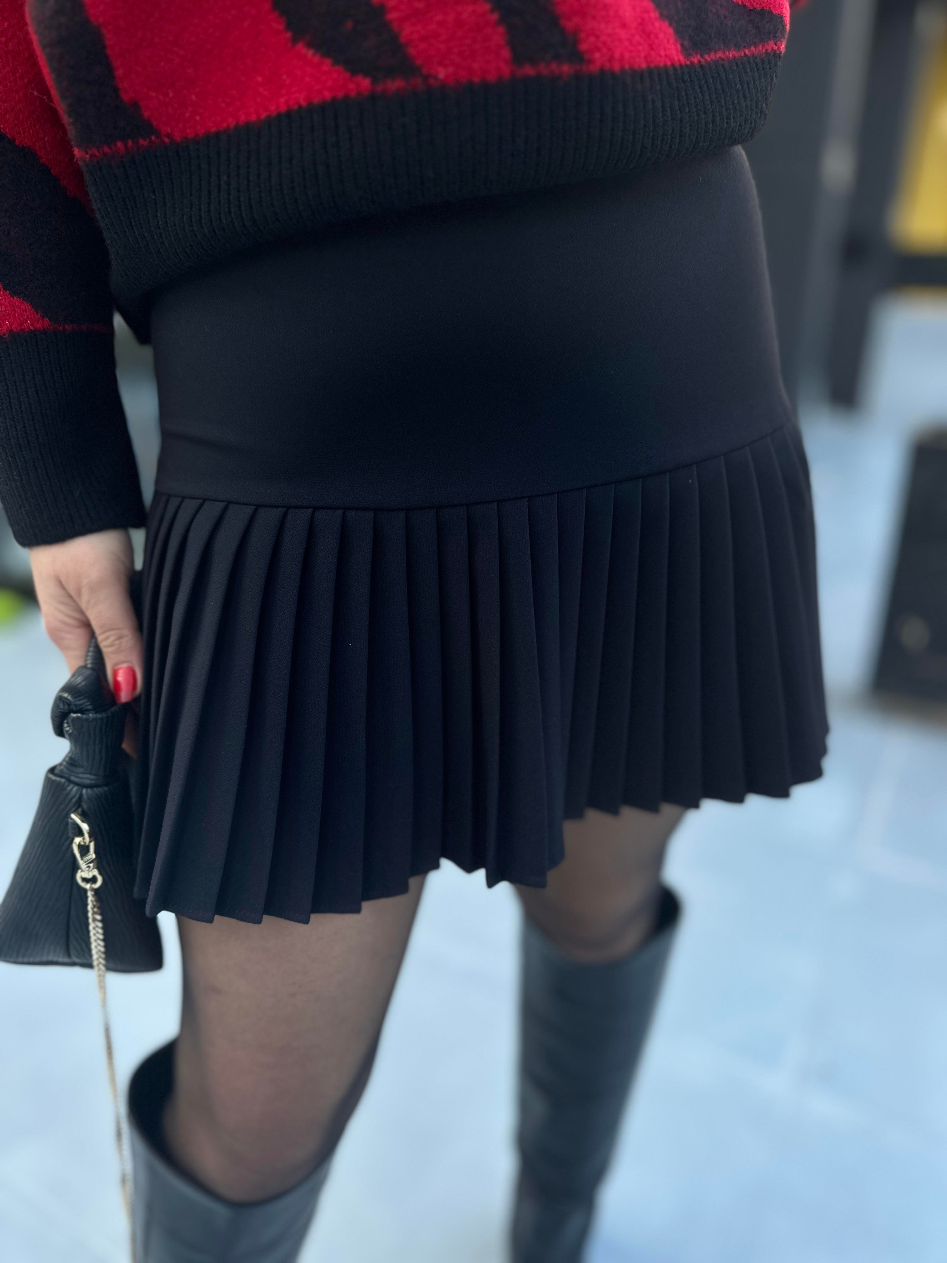 Siyah Duble Pilise Mini Etek