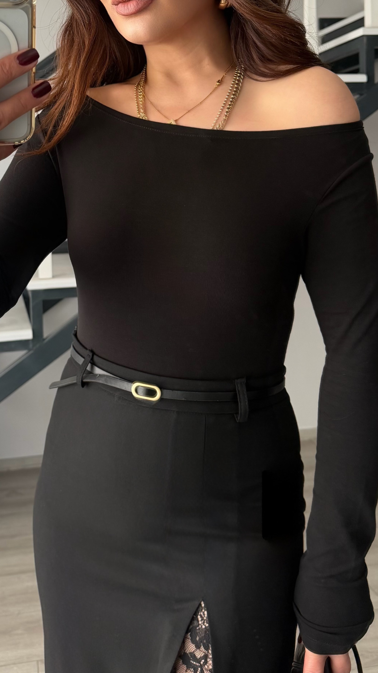 Siyah Kayık Yaka Bodysuit