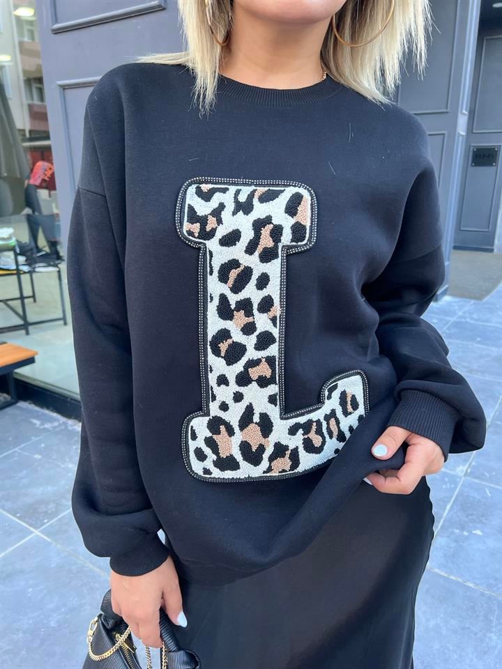 Siyah L Nakışlı Sweatshirt