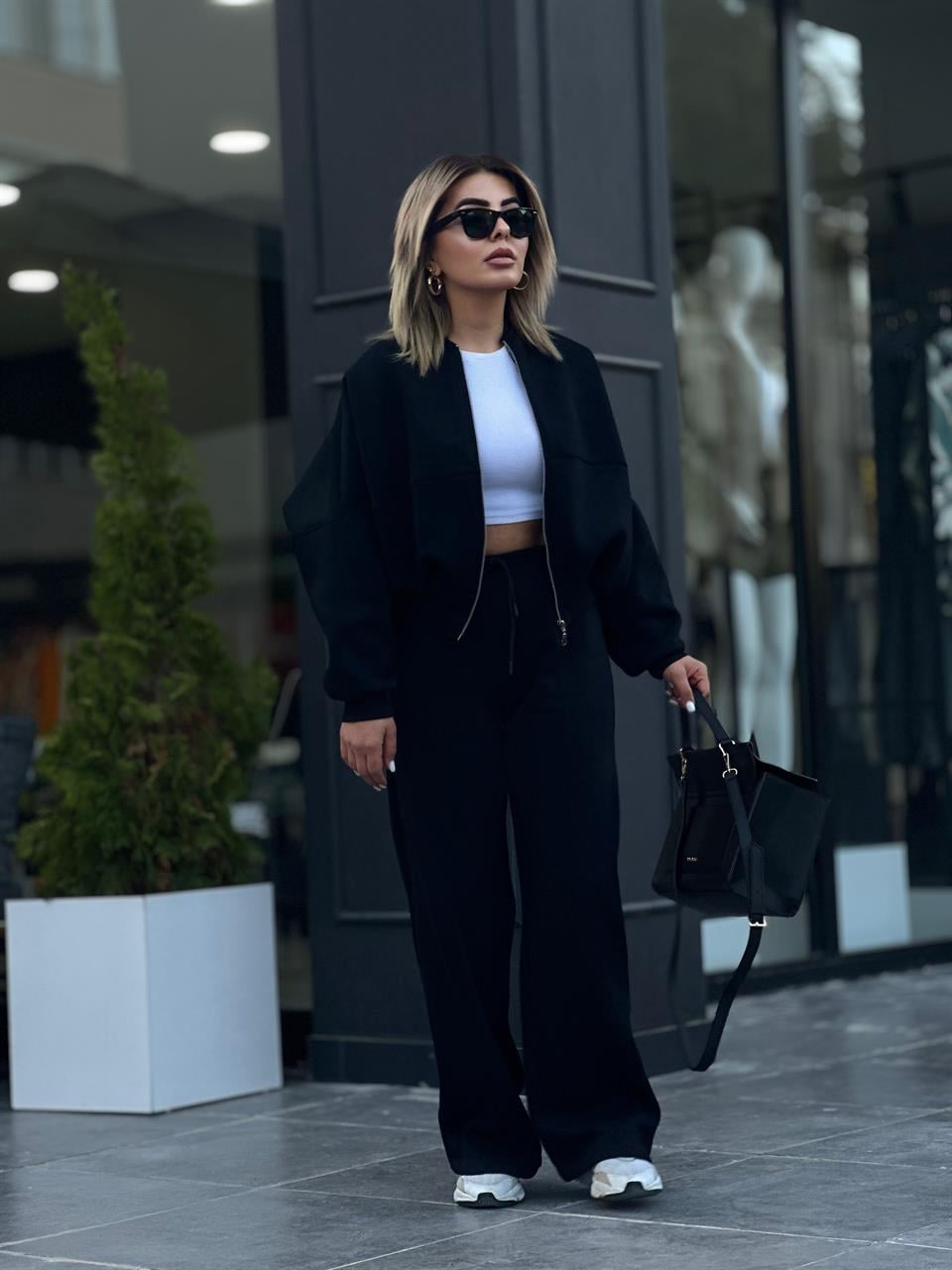 Siyah Önden Dikişli Beli Lastikli Fermuarlı Ceket Takım