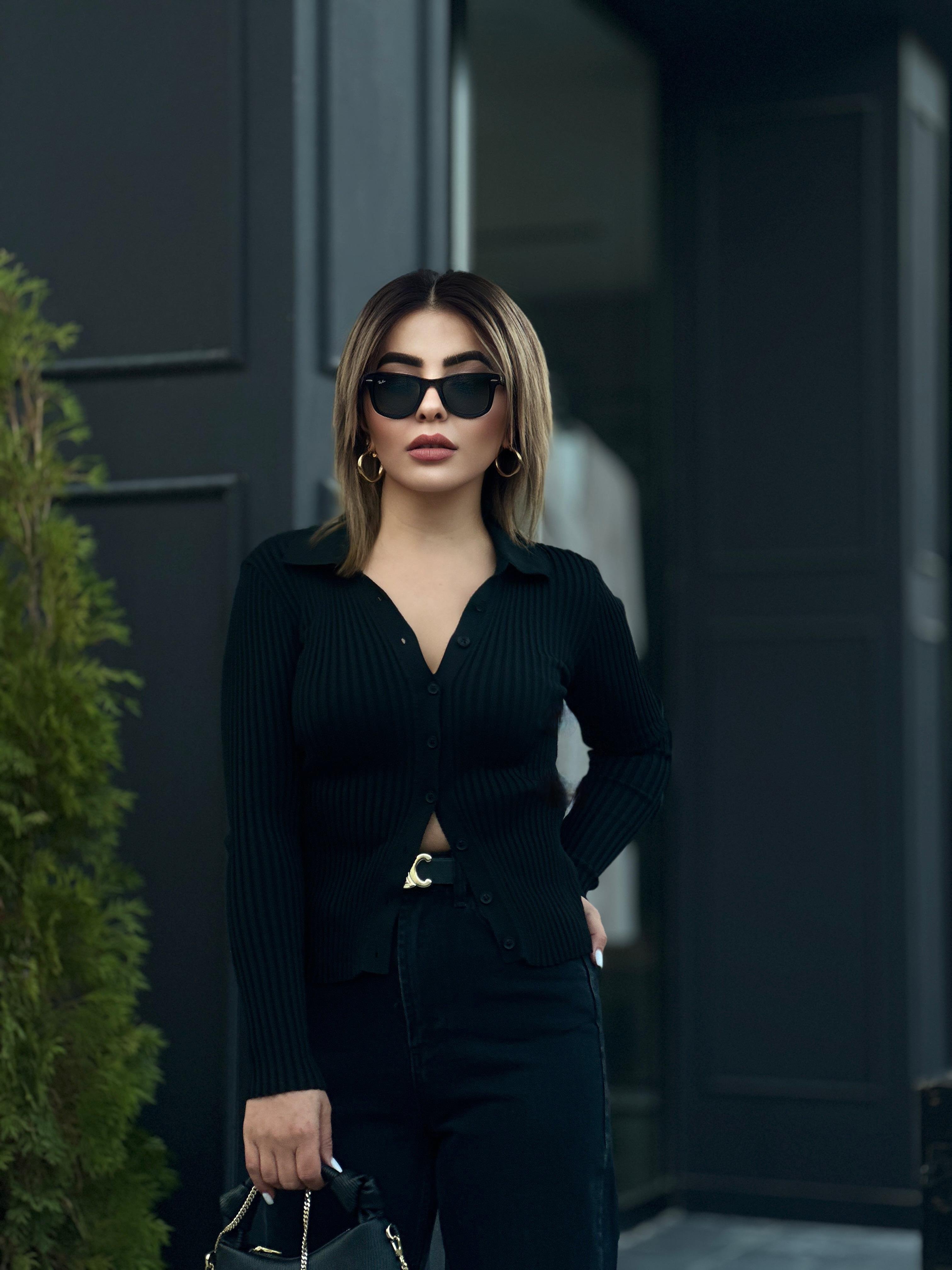 Siyah Polo Yaka Çelik Örme Düğmeli Triko Bluz