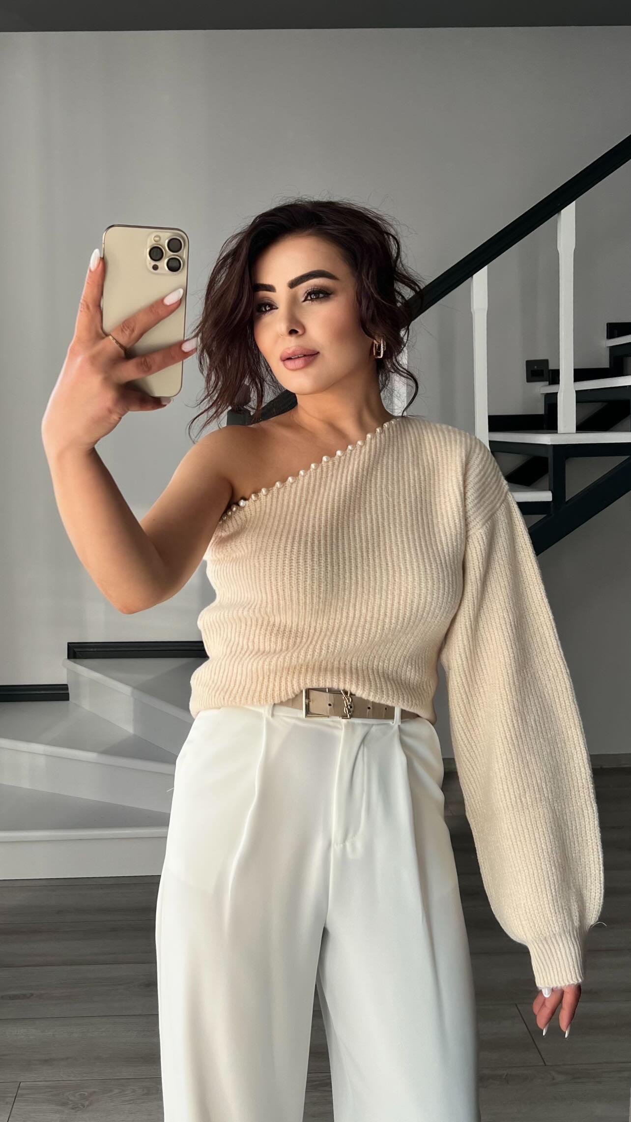 Vanilya İncili Tek Kol Triko