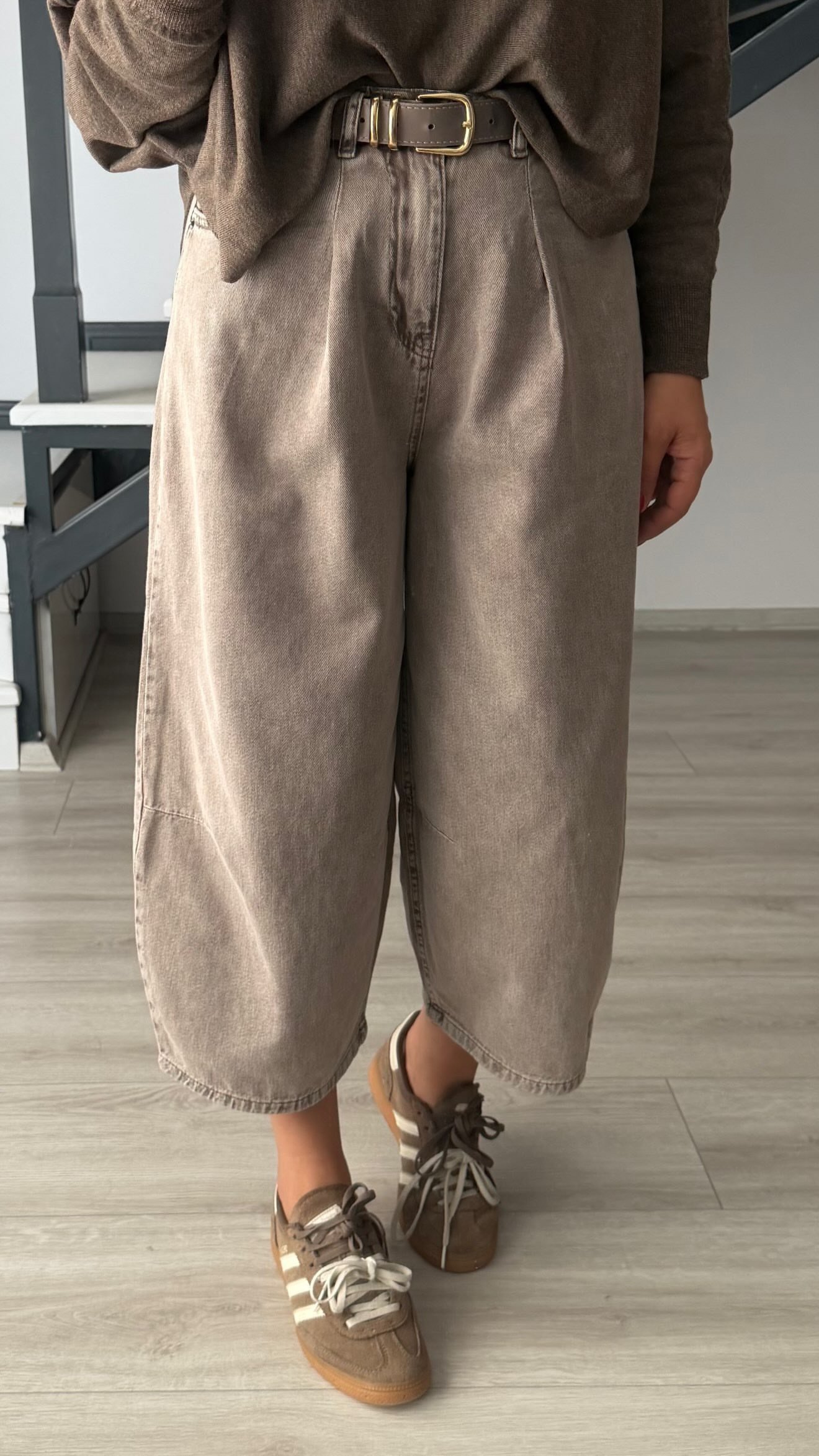 Mink Vintage Barrel Jeans