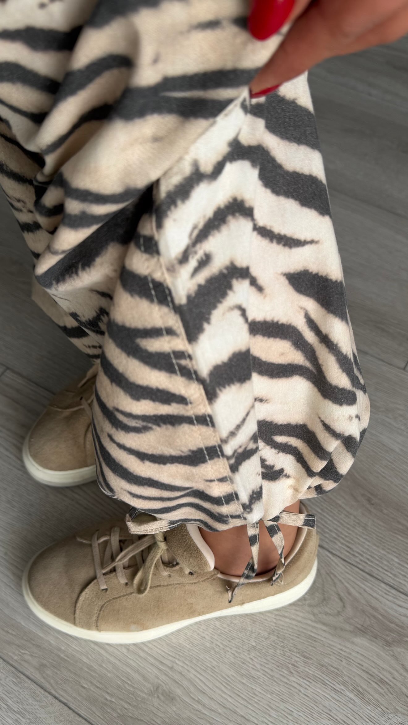 Zebra Desen Bel ve Paça Bağlamalı Pantolon