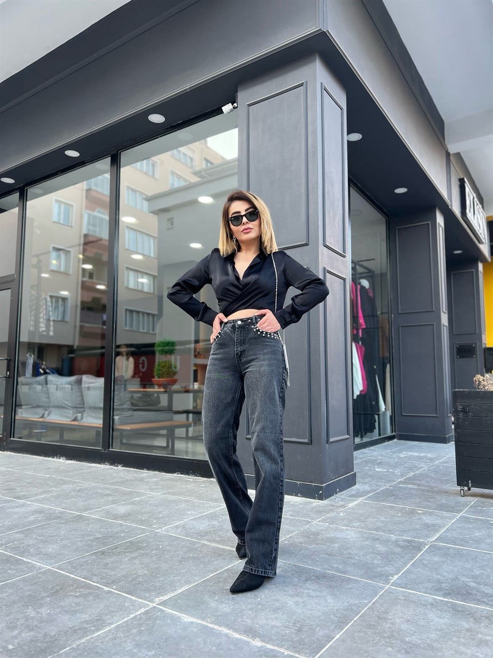 Zımba Detaylı Straight Jean