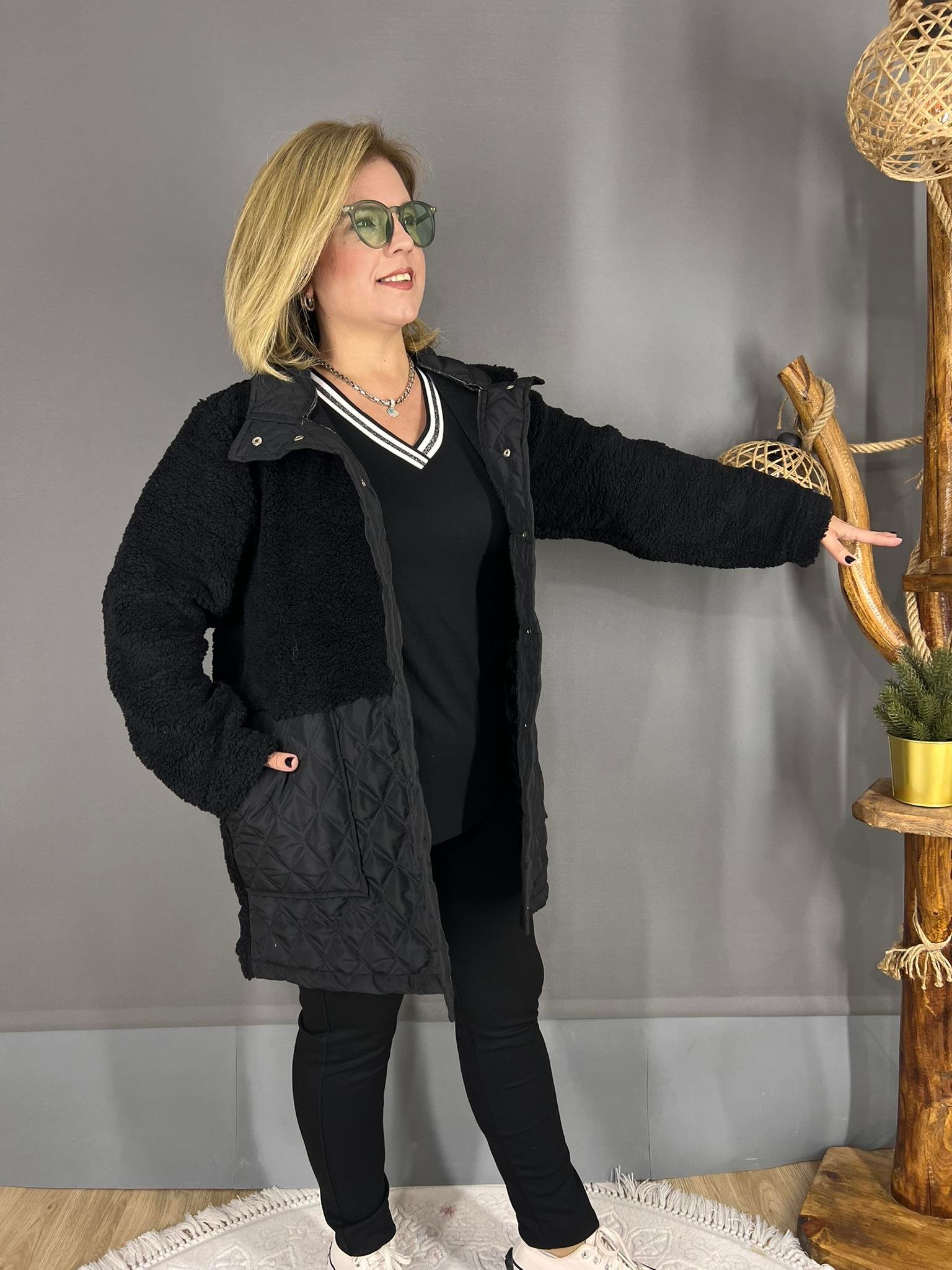 EYZ414 SİYAH PELUŞ ÇITÇITLI CEKET