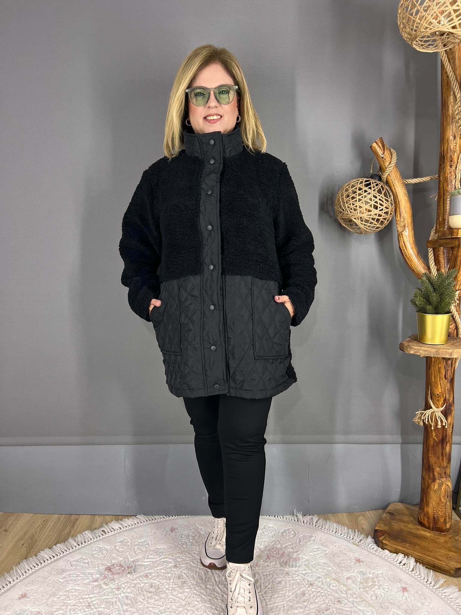 EYZ414 SİYAH PELUŞ ÇITÇITLI CEKET