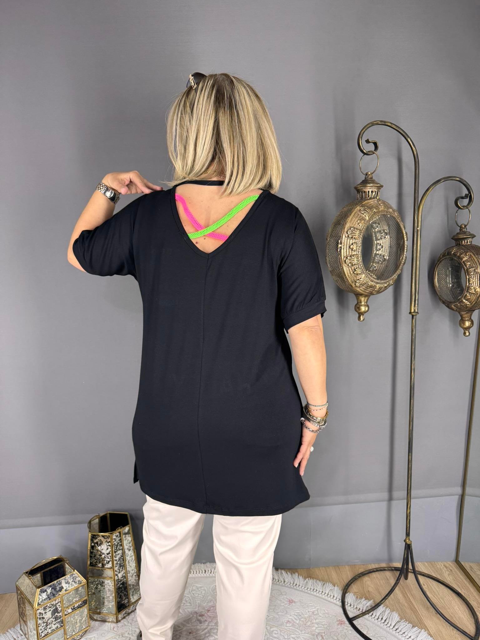 EYZ531 SİYAH NEON DETAYLI SIRTI ÇAPRAZ TUNİK