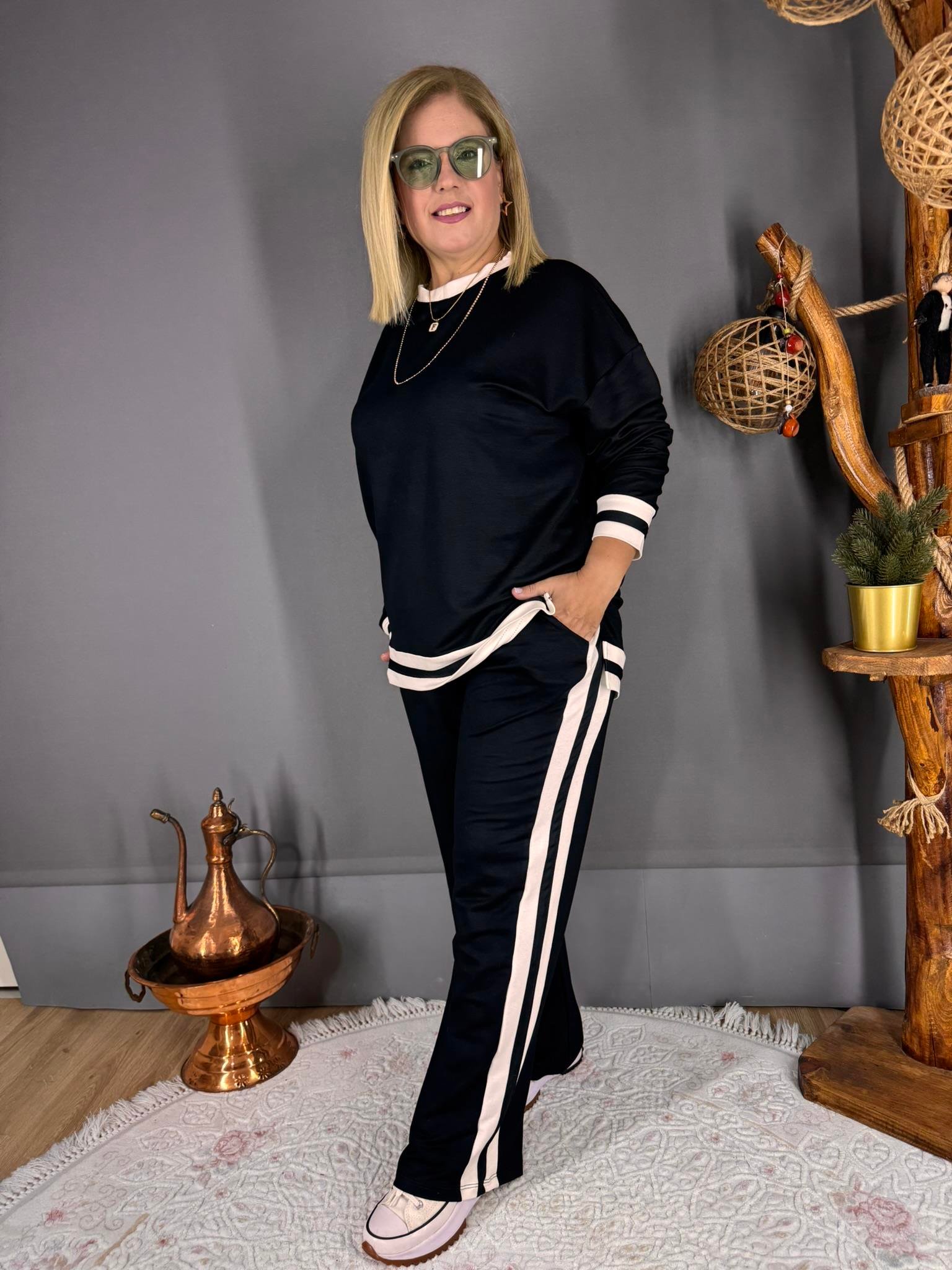 EYZ688 SİYAH SPOR BEYAZ ŞERİTLİ EŞOFMAN TAKIM