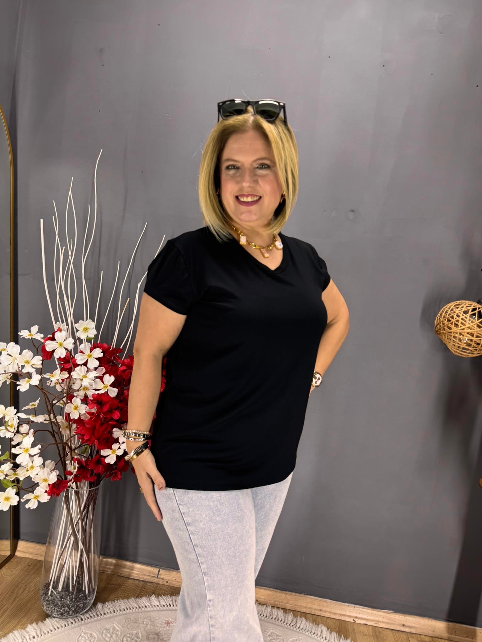 EYZ793 SİYAH V YAKA BASİC PENYE  BLUZ