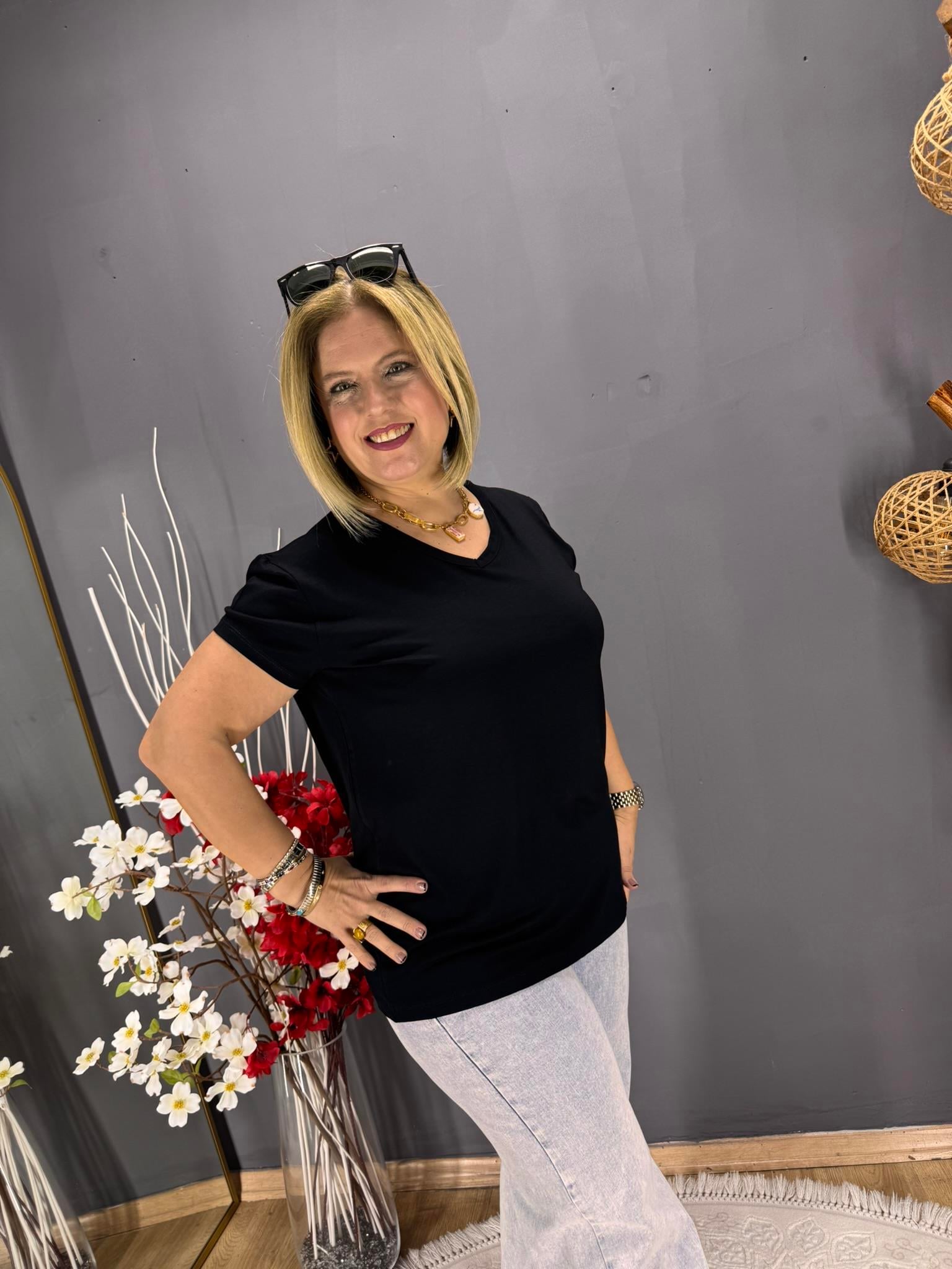 EYZ793 SİYAH V YAKA BASİC PENYE  BLUZ