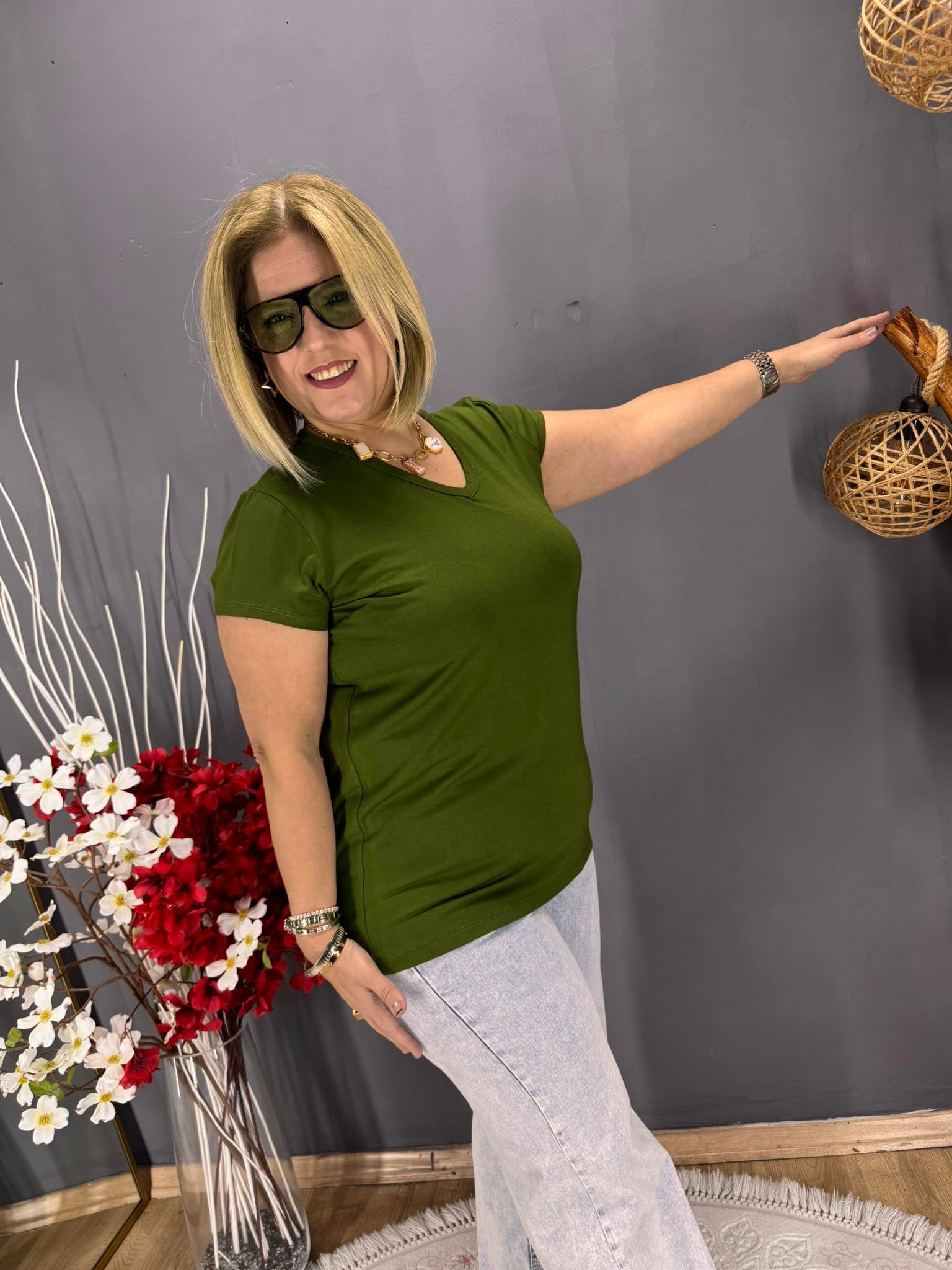 EYZ794 YEŞİL  V YAKA BASİC PENYE  BLUZ