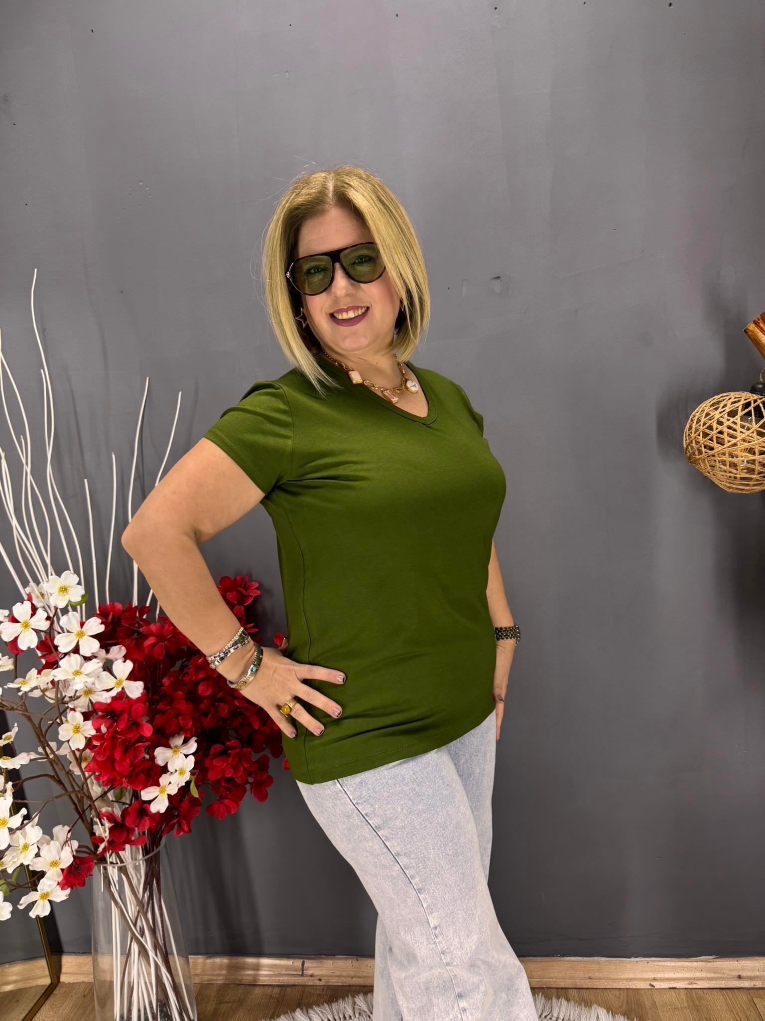 EYZ794 YEŞİL  V YAKA BASİC PENYE  BLUZ