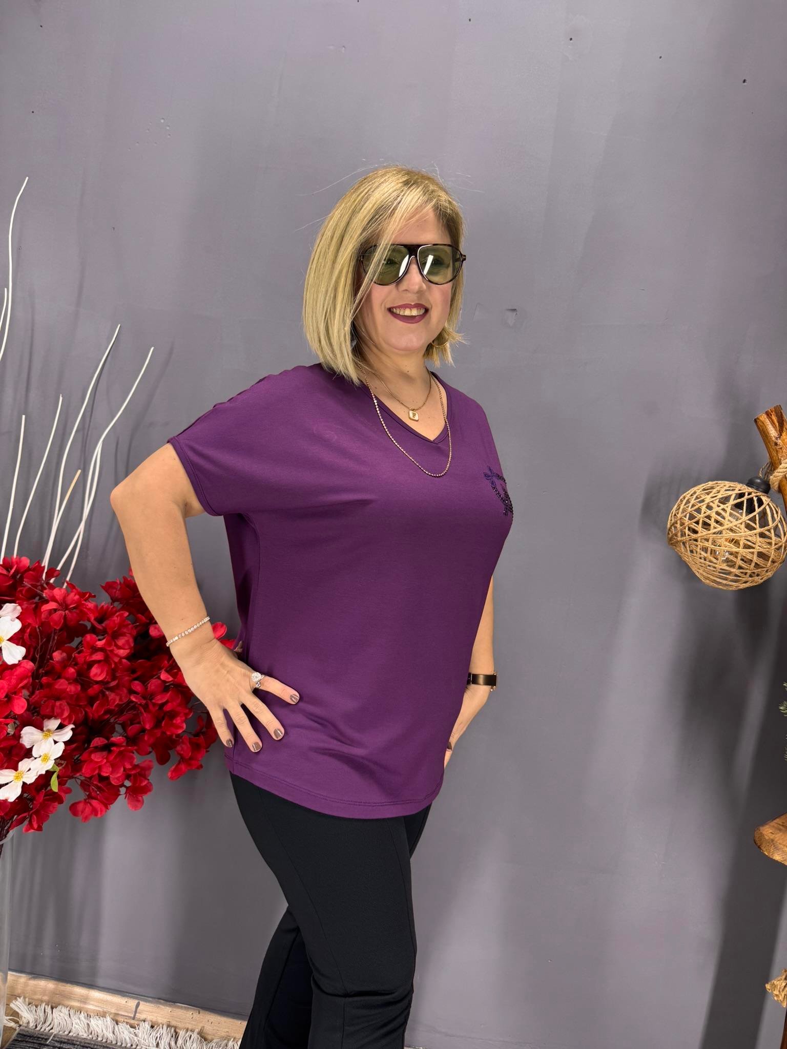 EYZ809 MOR ARKA TÜL TAŞ İŞLEMELİ PENYE BLUZ