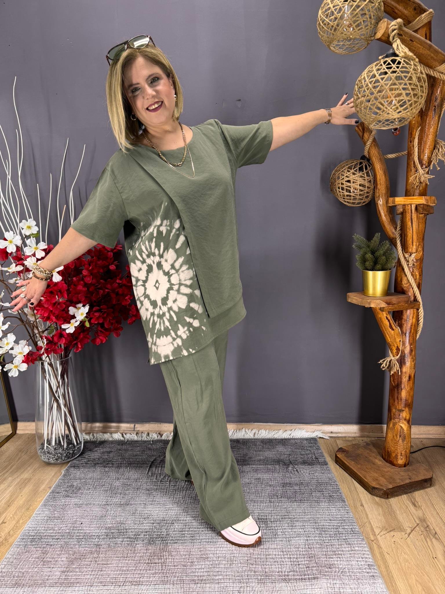 EYZ830 YEŞİL BATİK BASKI İTHAL KUMAŞ EŞOFMAN TAKIM