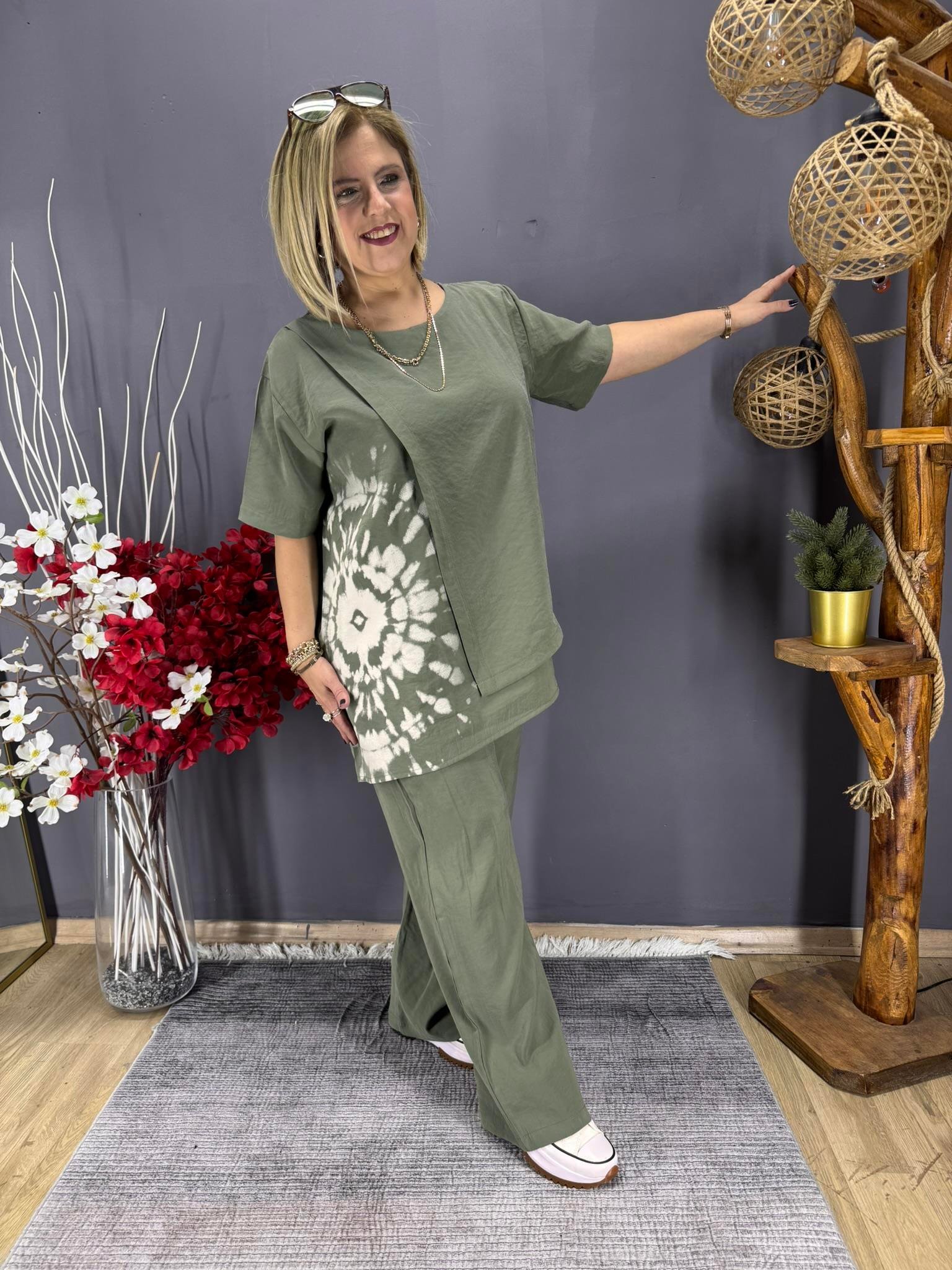 EYZ830 YEŞİL BATİK BASKI İTHAL KUMAŞ EŞOFMAN TAKIM