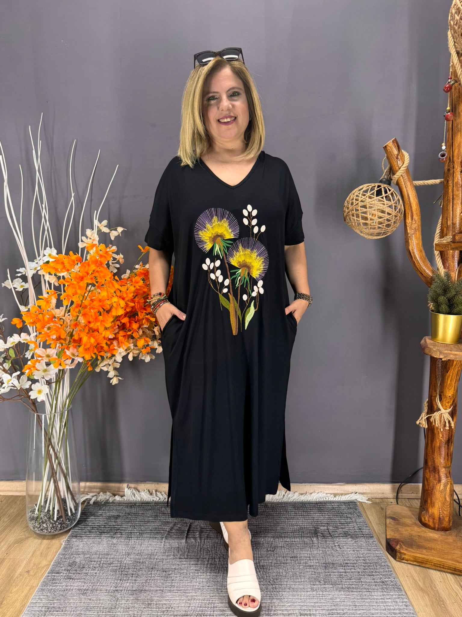 EYZ904 SİYAH SARI ÇİCEK NAKIŞLI PENYE ELBİSE