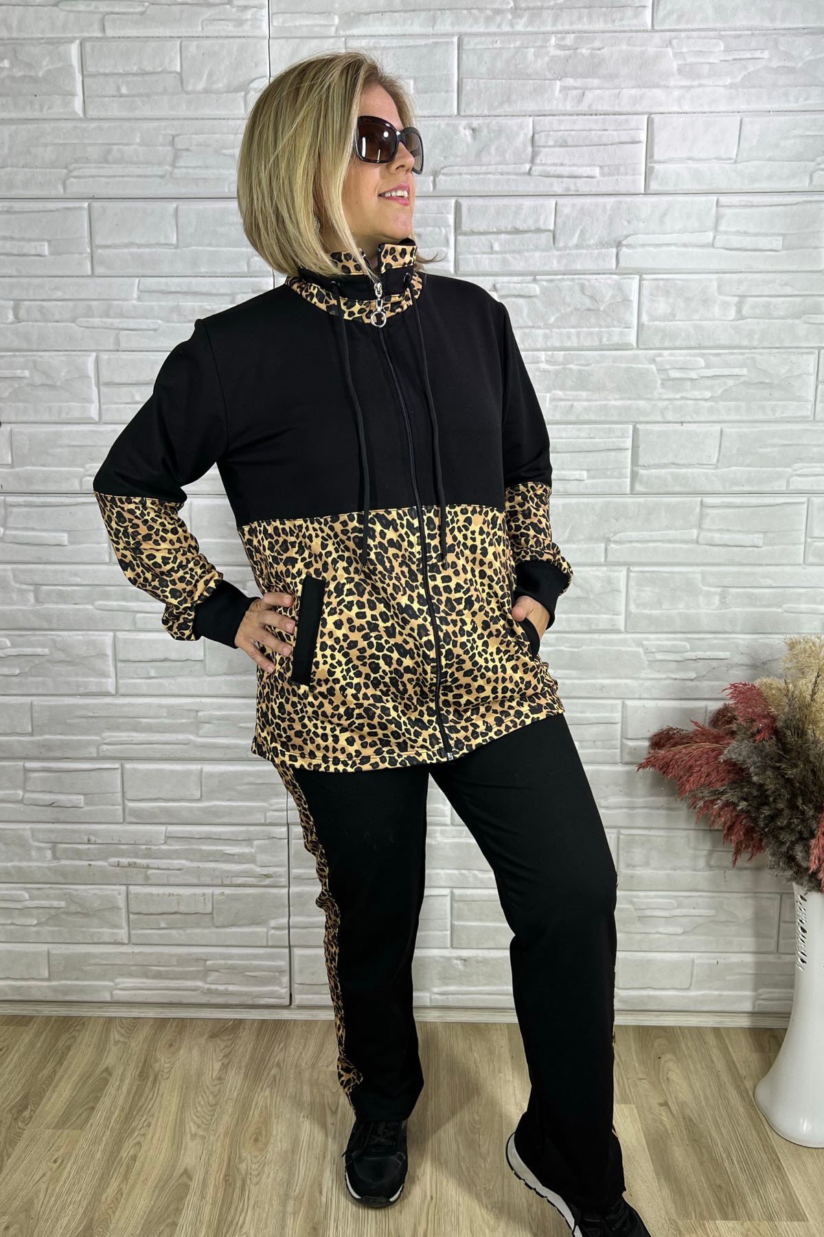 Leopar Desenli Eşofman Takımı