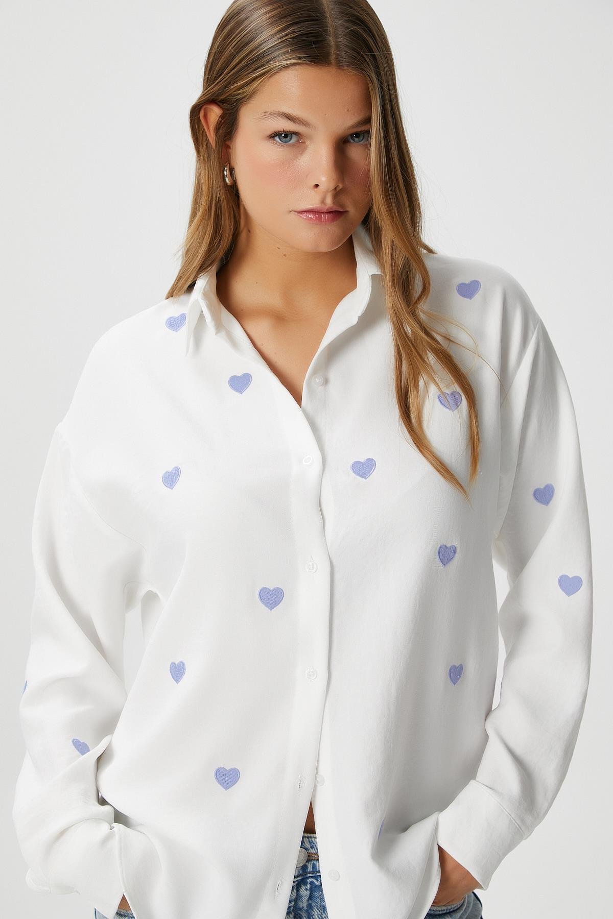 Kadın Adela Mavi Kalp Nakışlı Gömlek