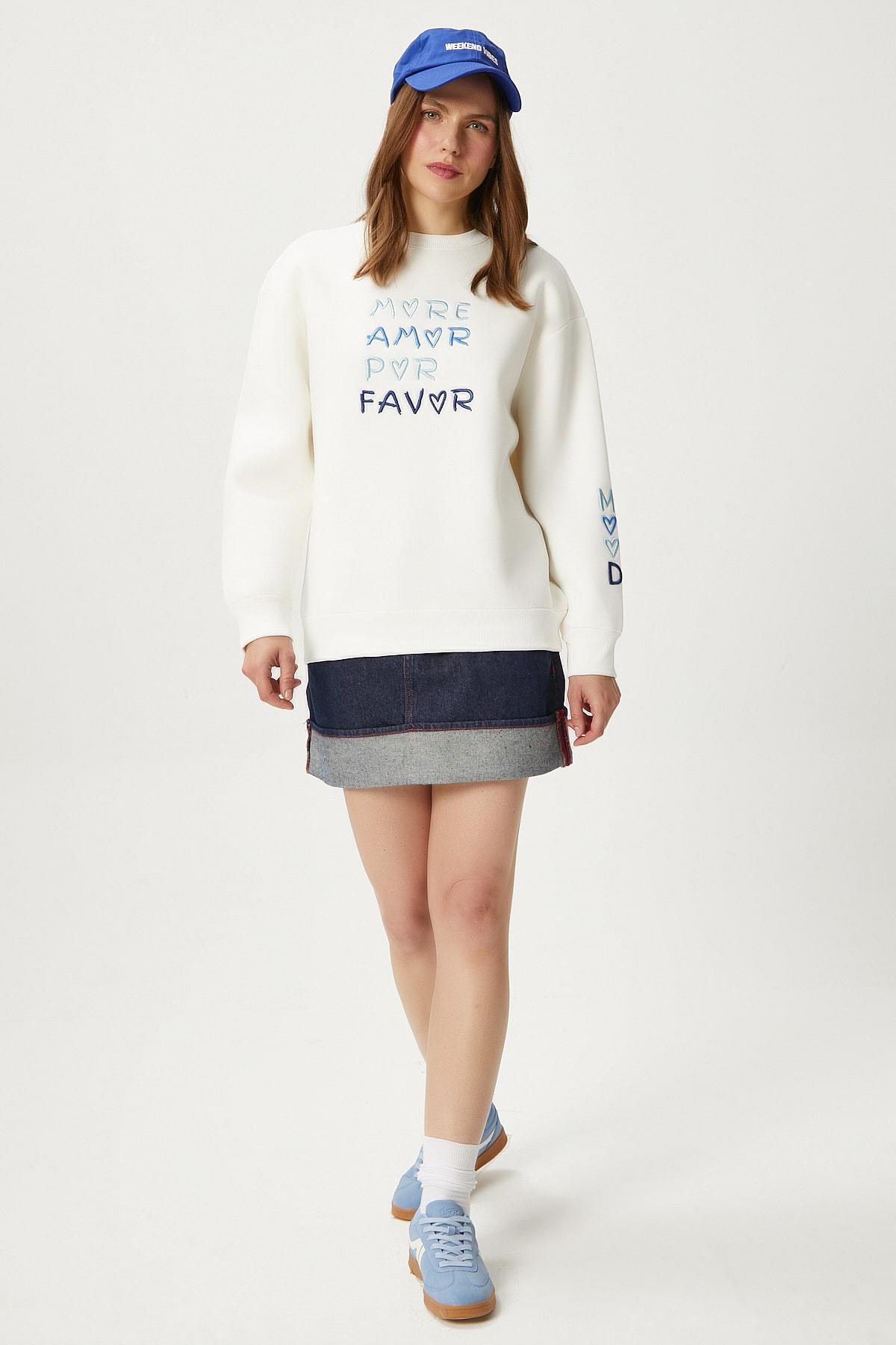 Kadın Amor Nakışlı Ekru Mavi Sweatshirt
