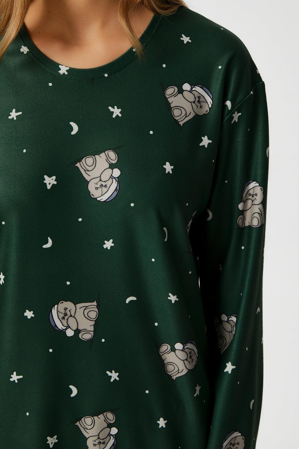 Kadın Ely Premium Bisiklet Yaka Yeşil Ayıcık Süet Doku Yılbaşı Pijama Takımı