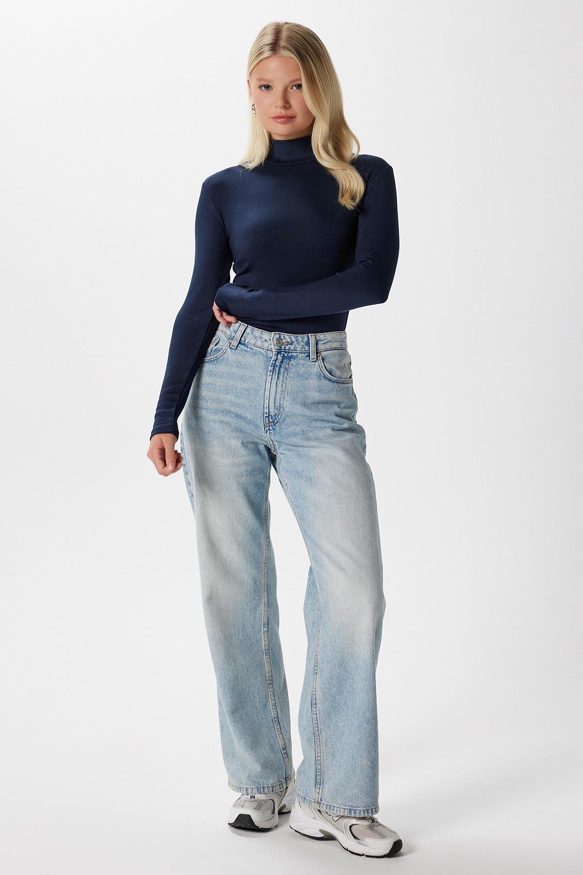 Kadın Feel Lux Touch Dik Yaka Lacivert Uzun Kol Soft Bluz