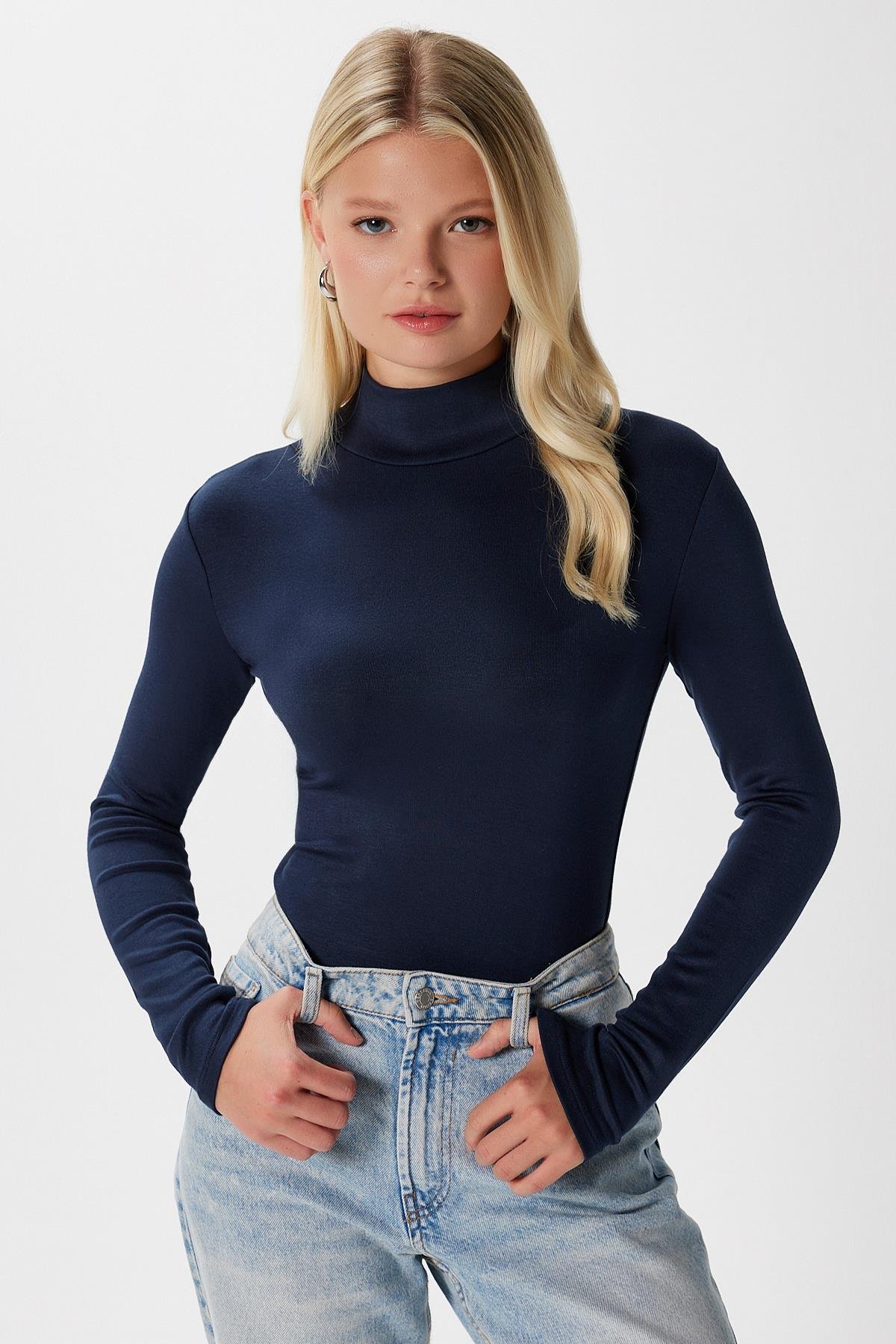 Kadın Feel Lux Touch Dik Yaka Lacivert Uzun Kol Soft Bluz
