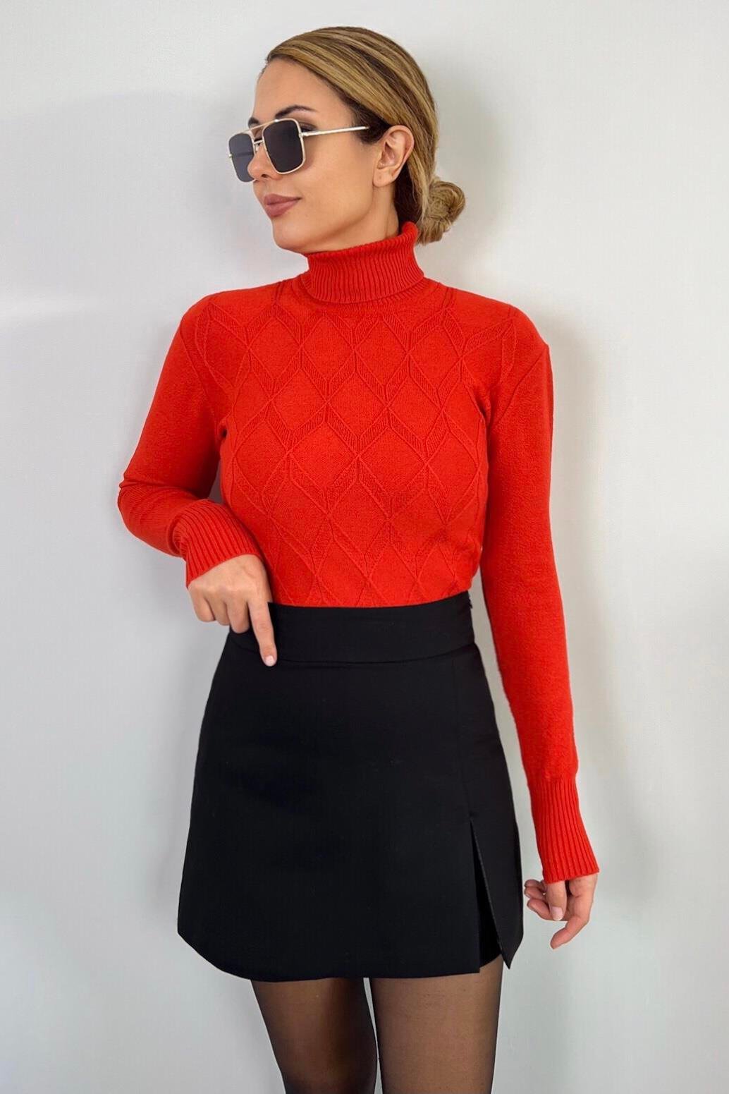 Kadın Loya Yünlü Baklava Mercan Boğazlı Triko Kazak