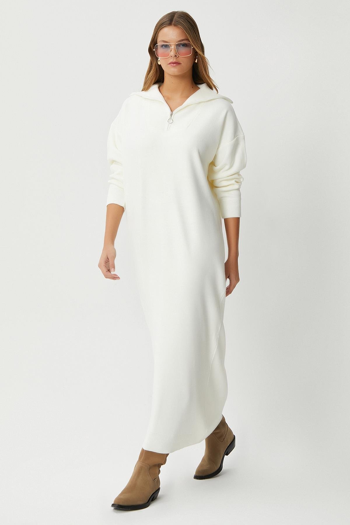 Kadın Magie Polo Yaka Fermuarlı Krem Uzun Triko Elbise