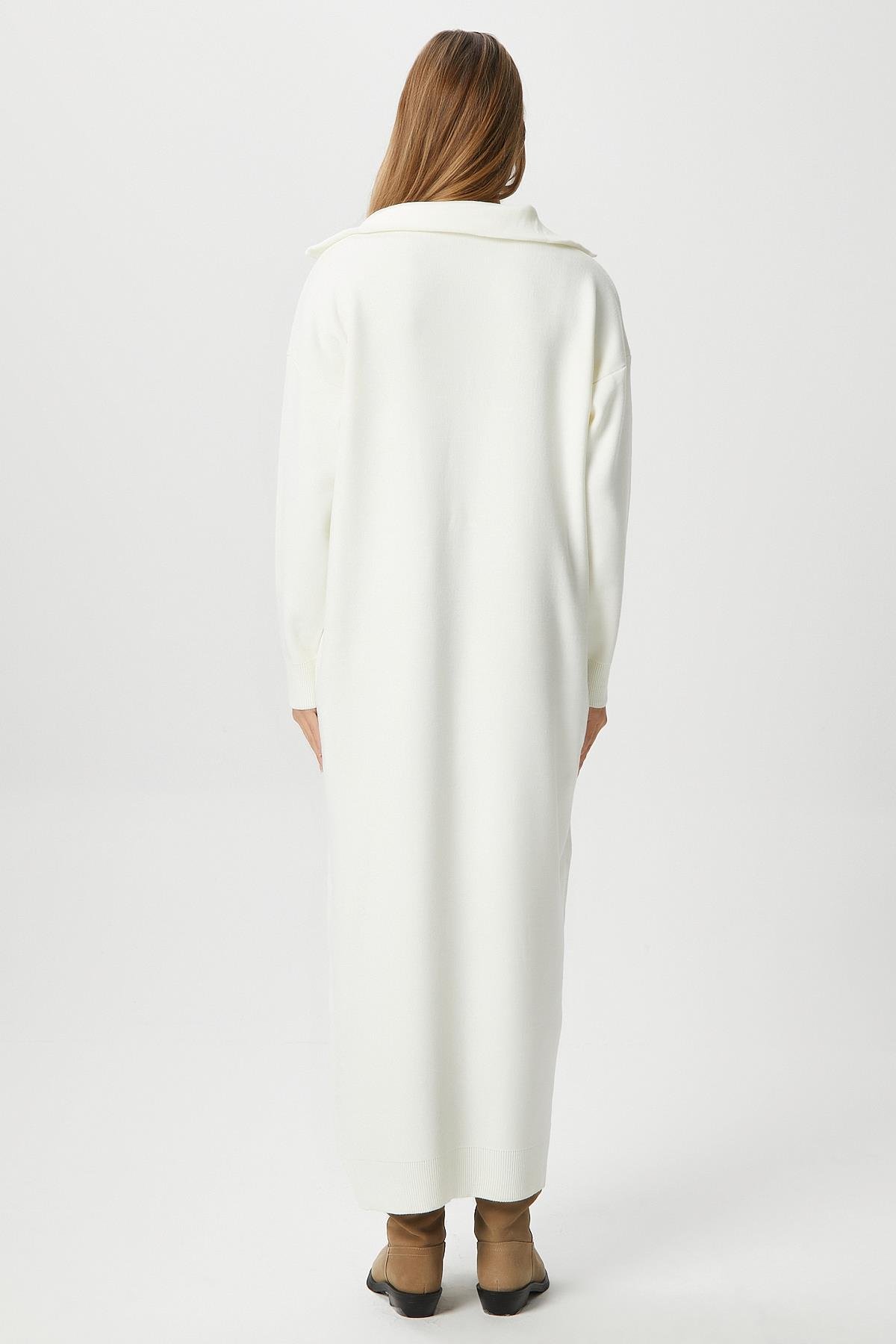 Kadın Magie Polo Yaka Fermuarlı Krem Uzun Triko Elbise