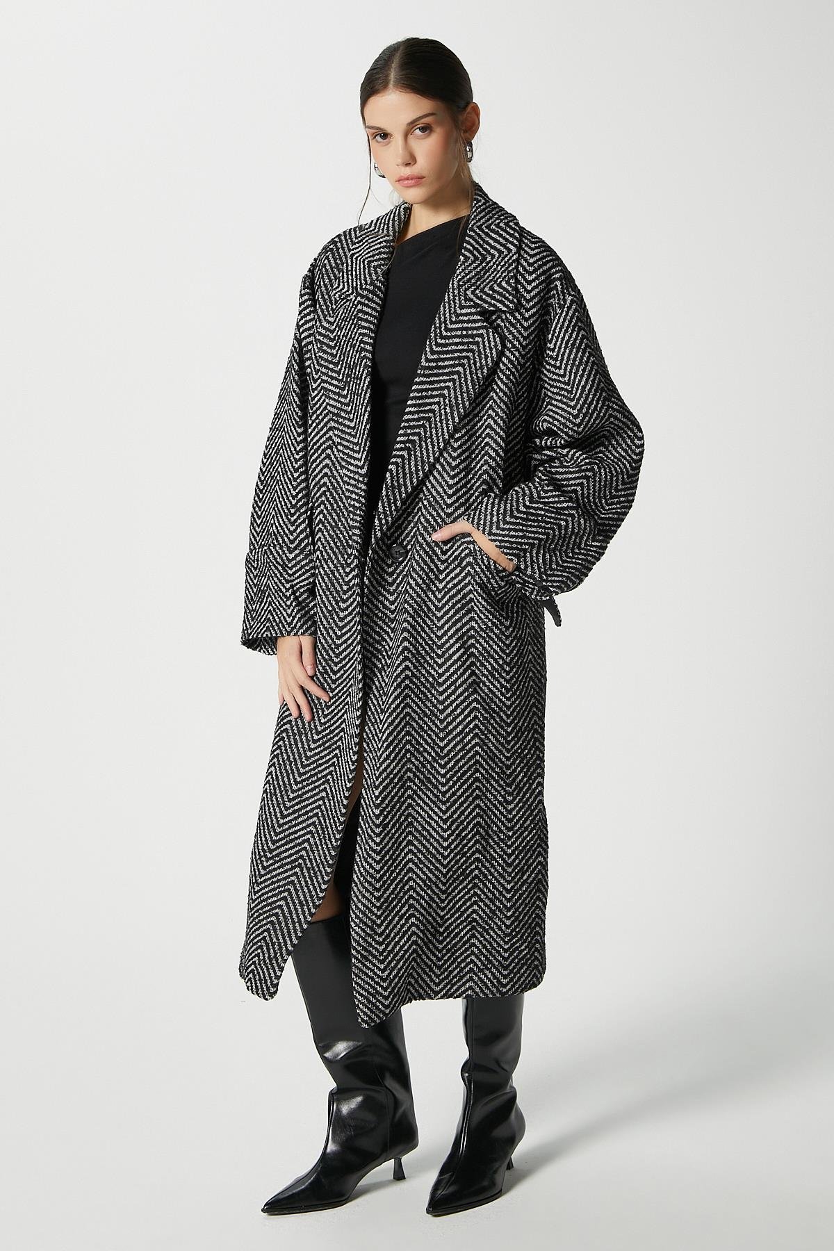 Kadın Magnus Kaşe Kaban