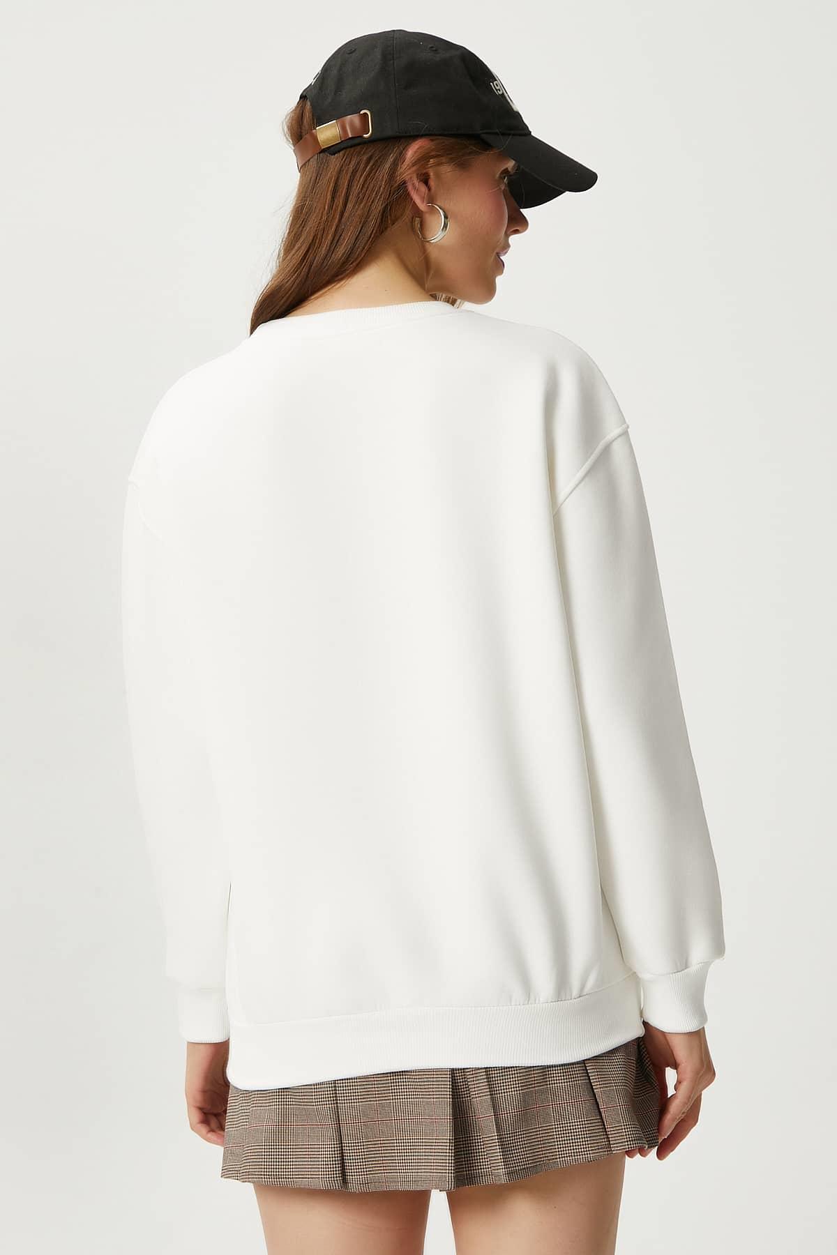 Kadın Marais Ekru Kırmızı Nakışlı Oversize Sweatshirt
