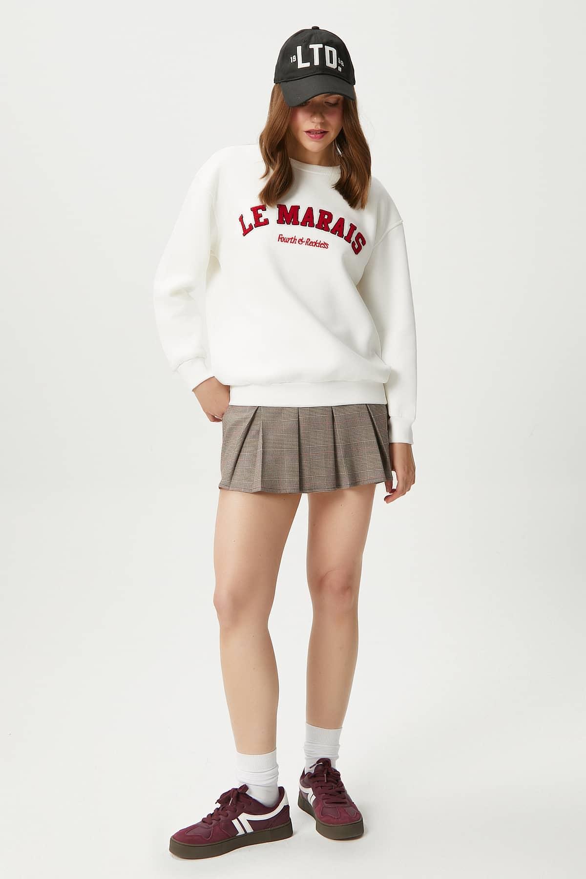 Kadın Marais Ekru Kırmızı Nakışlı Oversize Sweatshirt